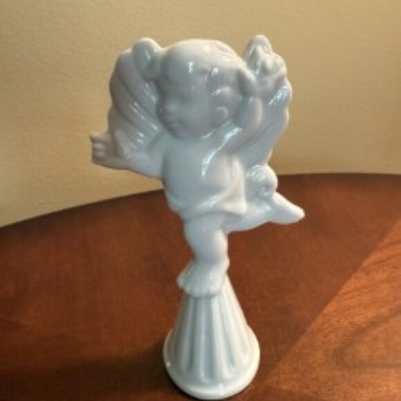 Cherub Candle Extinguisher - Picture 1 of 6